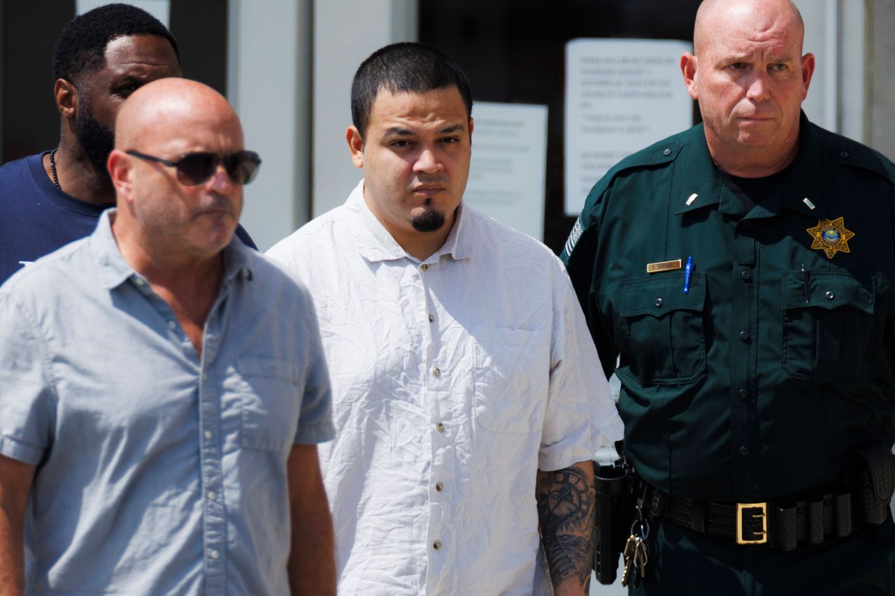 Kilmar Abrego Garcia, center, leaves the Putnam County Jail in Tennessee on Friday.