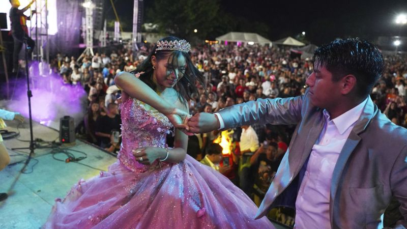 From empty party to an all-night stadium bash, a Mexican teen’s 15th birthday goes viral From empty party to an all-night stadium bash, a Mexican teen’s 15th birthday goes viral
