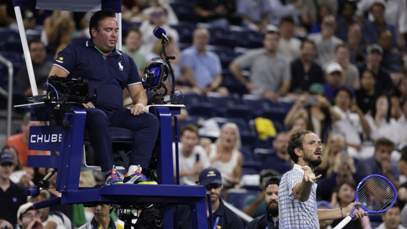 Medvedev’s US Open match descends into chaos after photographer enters court | CNN