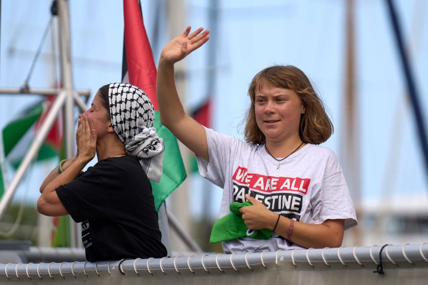 Swedish climate activist Greta Samberg will make waves from a boat participating in a fleet of civilians heading to Gaza in Barcelona, ​​Spain on Sunday.
