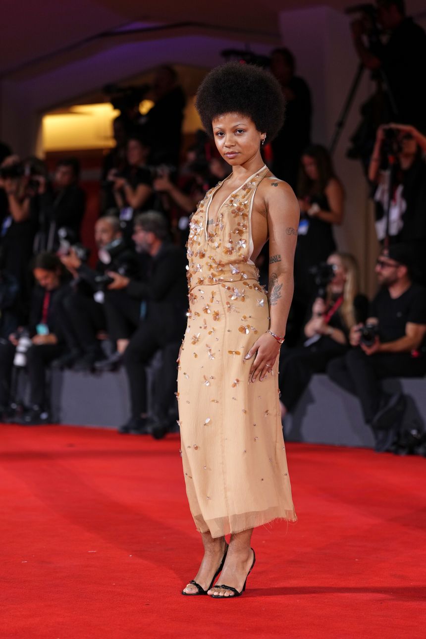 Myha'la lució un vestido Miu Miu adornado con lentejuelas. Scott A Garfitt/Invision/AP