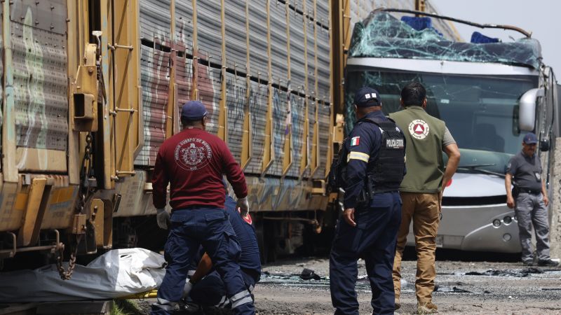 Train collides with double-decker bus in Mexico, killing at least 10 people | CNN