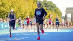 Harry Styles, center, competes in the Berlin Marathon in Berlin, Germany, Sept. 21, 2025 (Sportfotograf via AP)