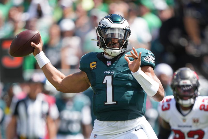 Jalen Hurts looks to pass against the Tampa Bay Buccaneers.