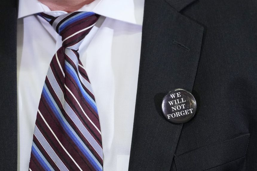 Detective Dan Jackson wears