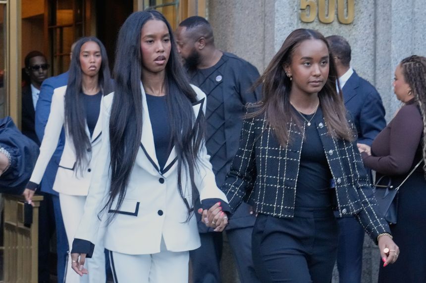 The twin daughters of Sean 