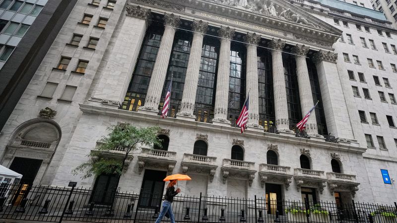 Why this analyst says the AI bubble is 17 times bigger than the dot-com bust
