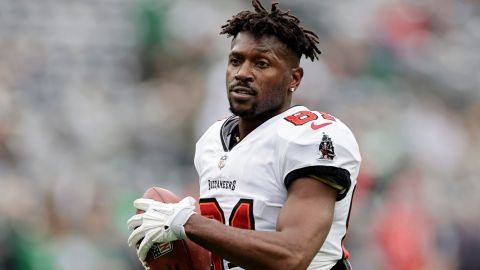 Antonio Brown won a Super Bowl while a member of the Tampa Bay Buccaneers.