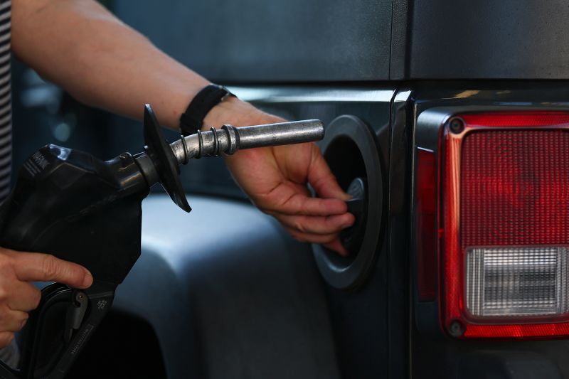 cnn.com - Matt Egan - Red lights are flashing on the scarcity of oil | CNN Business