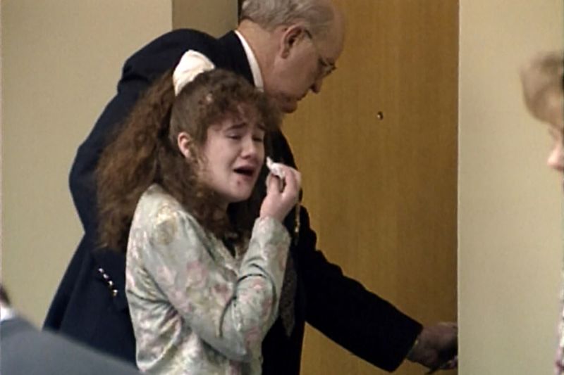 Tennessee fails to execute Christa Gail Pike after lethal injection; attorneys say "difficult vein access, blown veins, degraded pentobarbital"