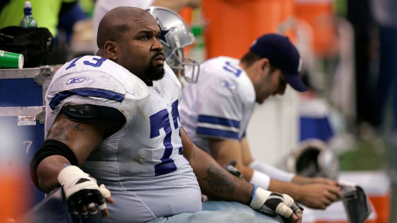 Dallas Cowboys offensive lineman Larry Allen sits on the bench during an NFL football game against the St. Louis Rams Sunday, Jan. 1, 2006, in Irving, Texas. (AP Photo/Tony Gutierrez)