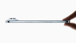 Apple-iPhone-Air-profile-250909_big.jpg.large.jpg