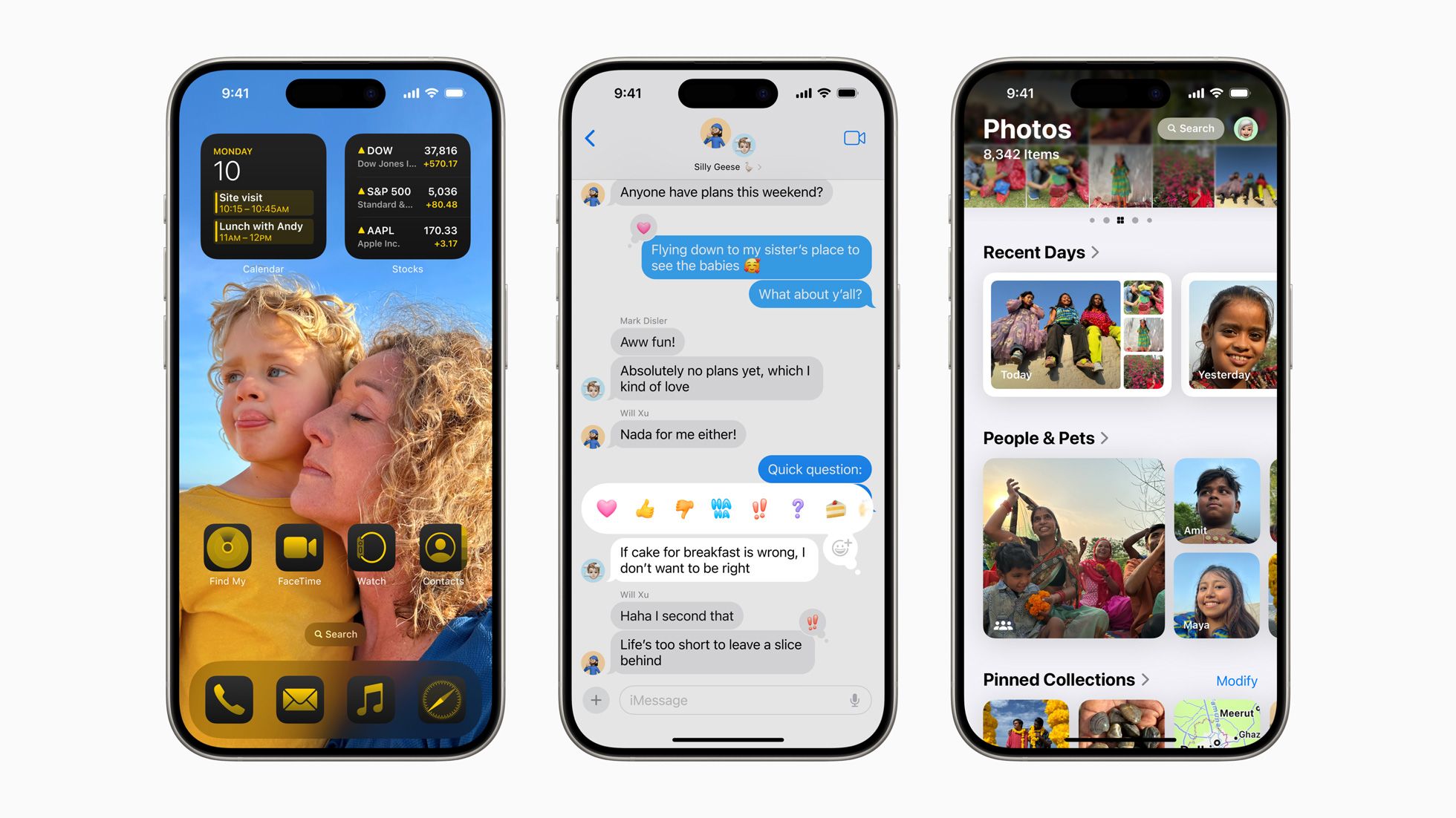 Imazhi i përmbajtjes Tre iPhone me veçori të reja iOS 18 (L në R) ikona të përputhshme me ngjyra, Tapbacks të reja në Messages dhe aplikacionin e ri Photos