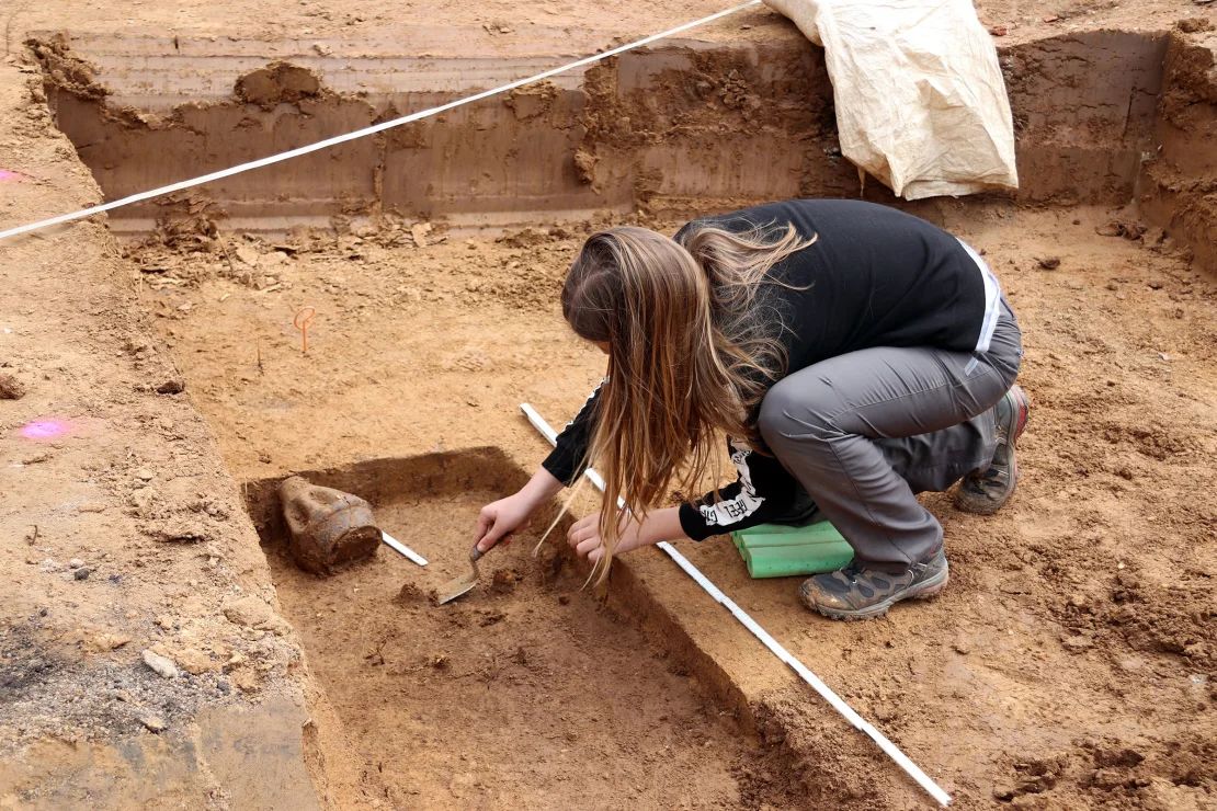 El amuleto fue descubierto en una excavación arqueológica en 2018.