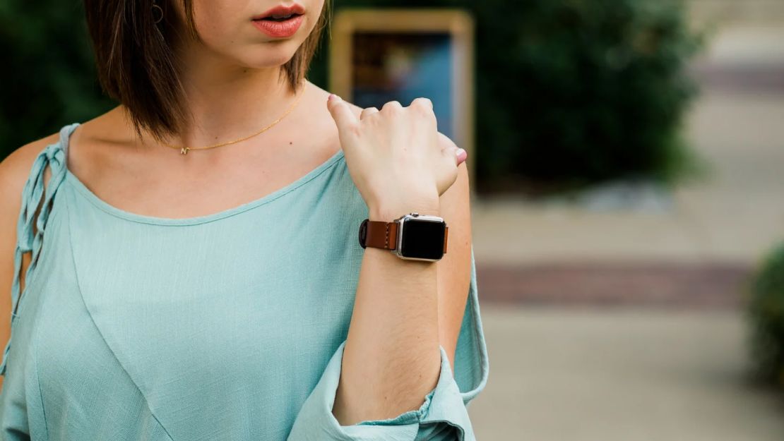 apple watch strap: Watches for Men & Women