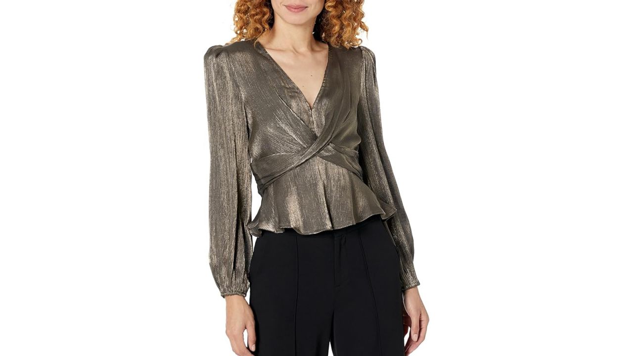 21 best women’s tops on Amazon, per stylists | CNN Underscored