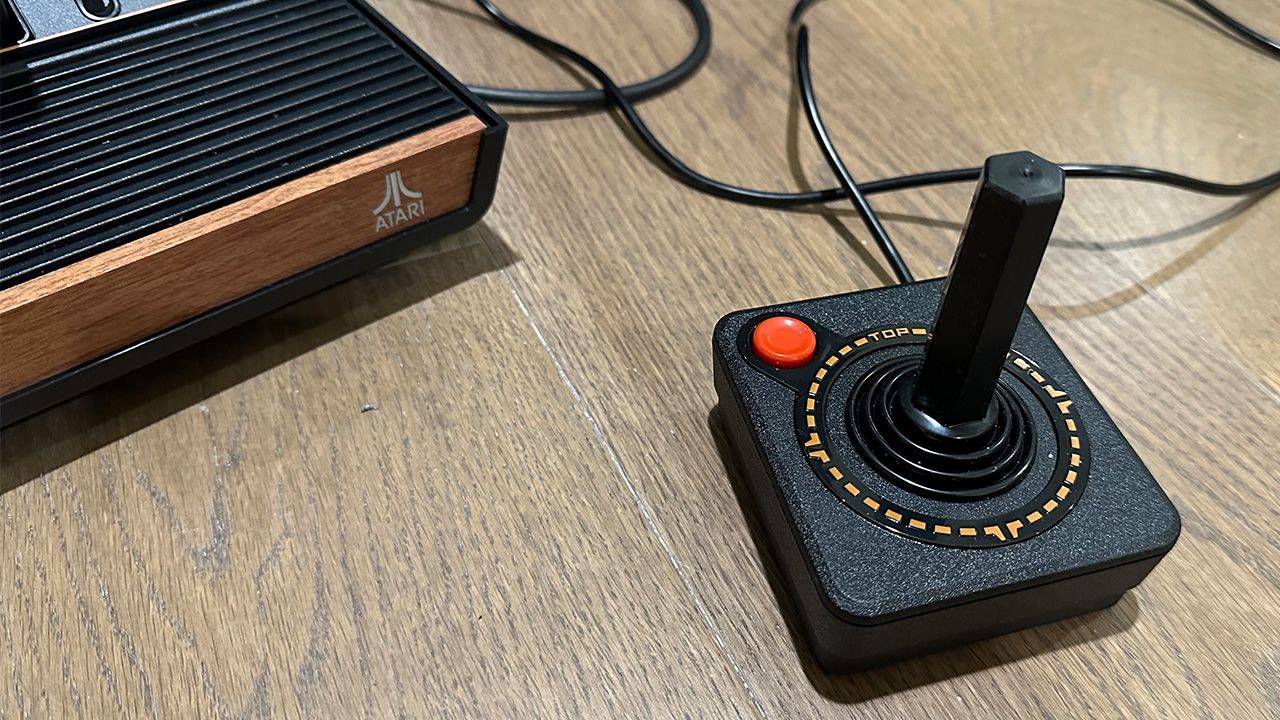 Atari 2600 Video Computer System VCS 4-Switch Console Plus Games and  Controllers