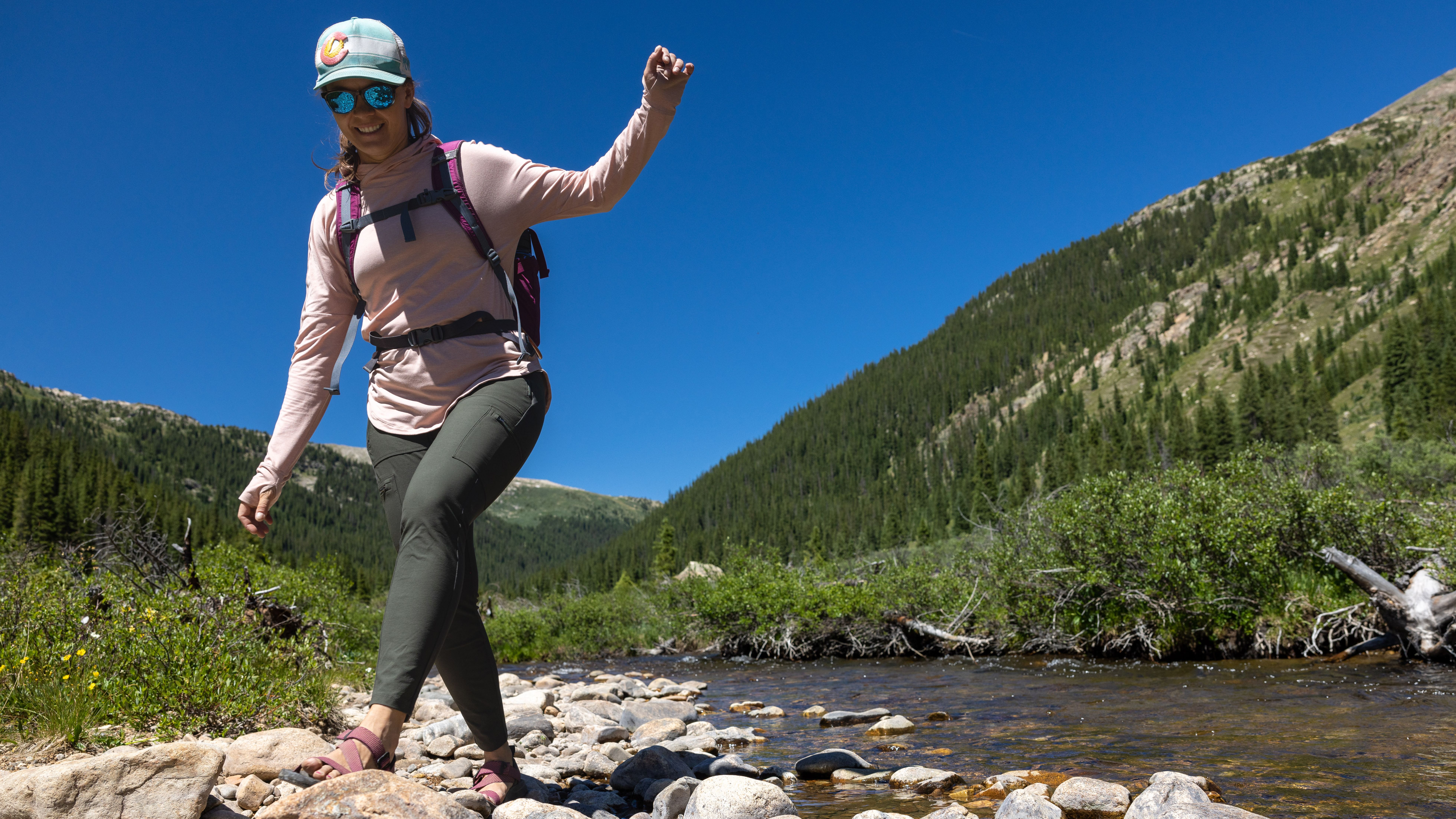 8 Best leggings for hiking for 2024 ( we tested several ) - Wapiti