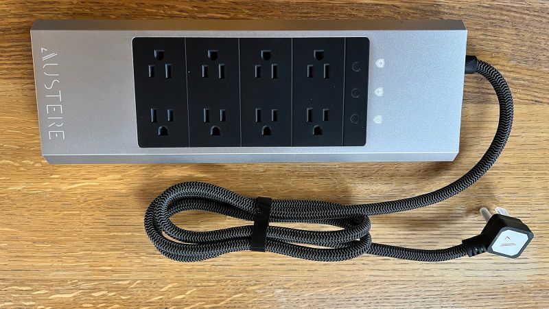 Austere VII Series Power Surge Protector Review | CNN Underscored