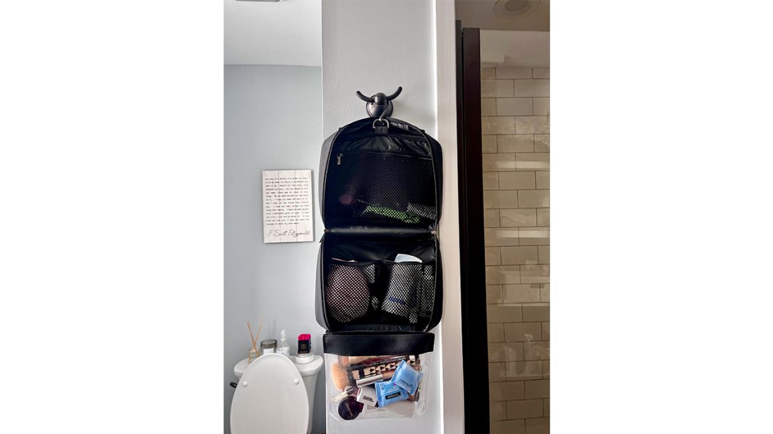 Away The Hanging Toiletry Bag Review