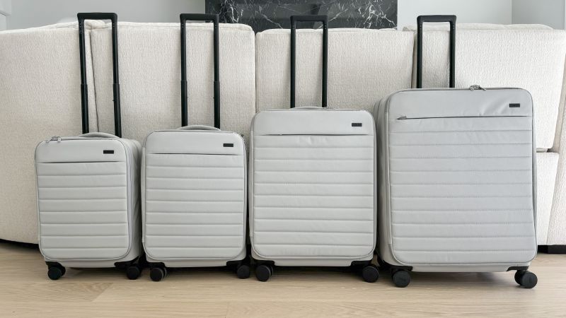 Fashion away suitcase weight