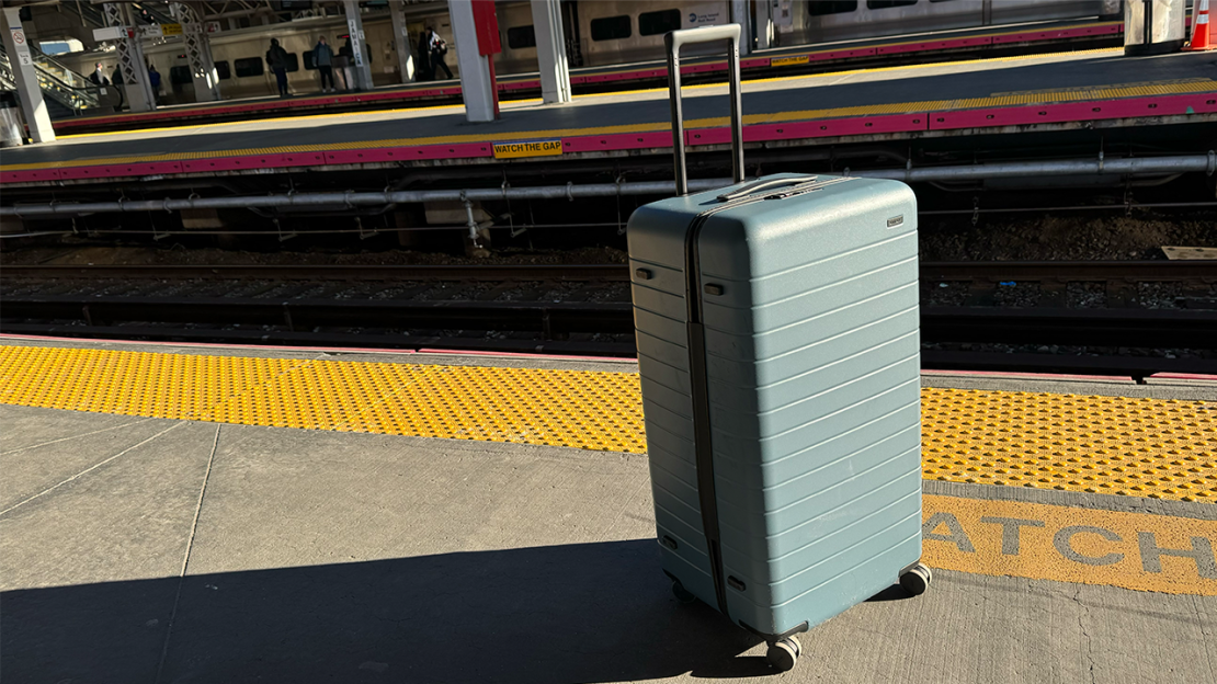 Away Trunk on subway platform