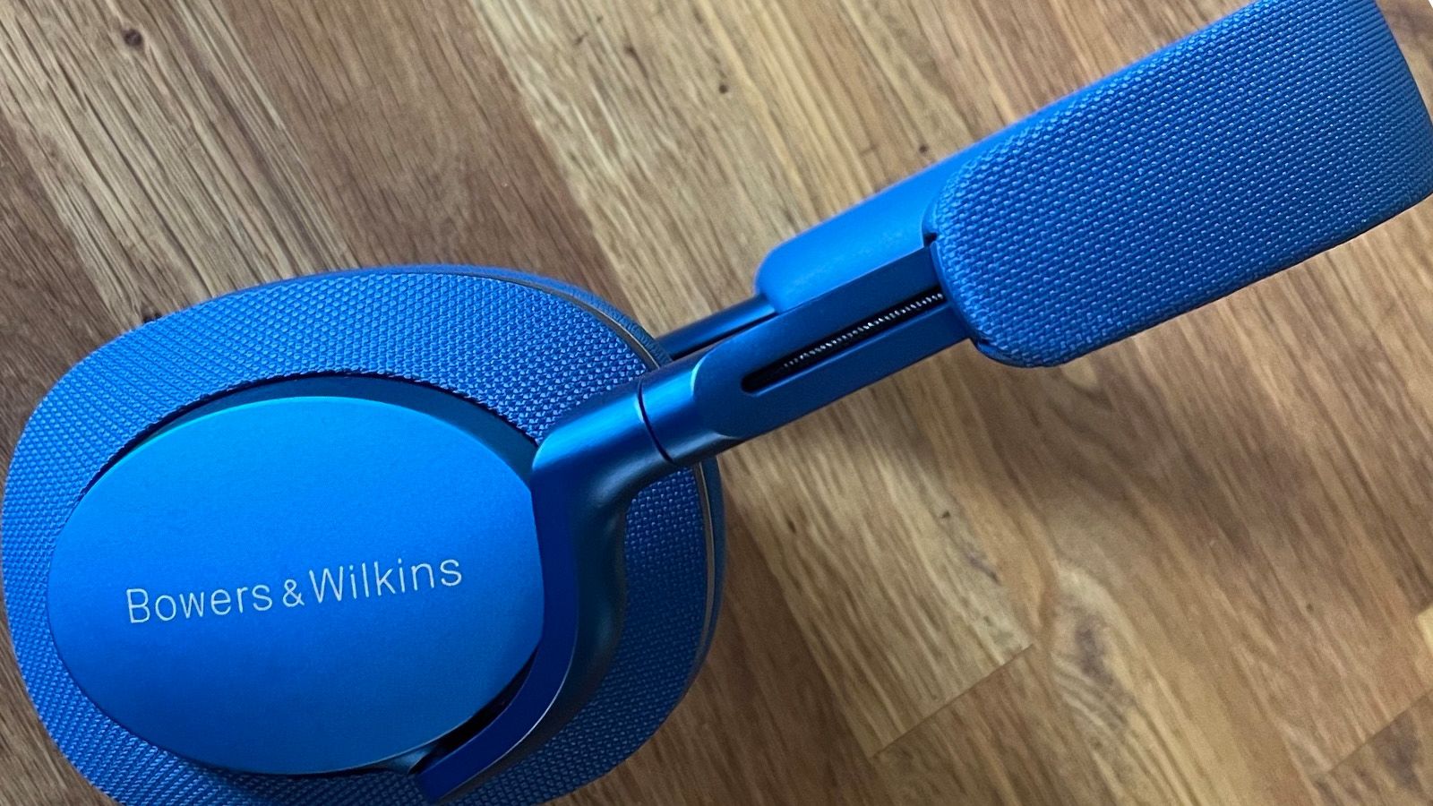  Bowers & Wilkins Px7 S2 Over-Ear Headphones (2022