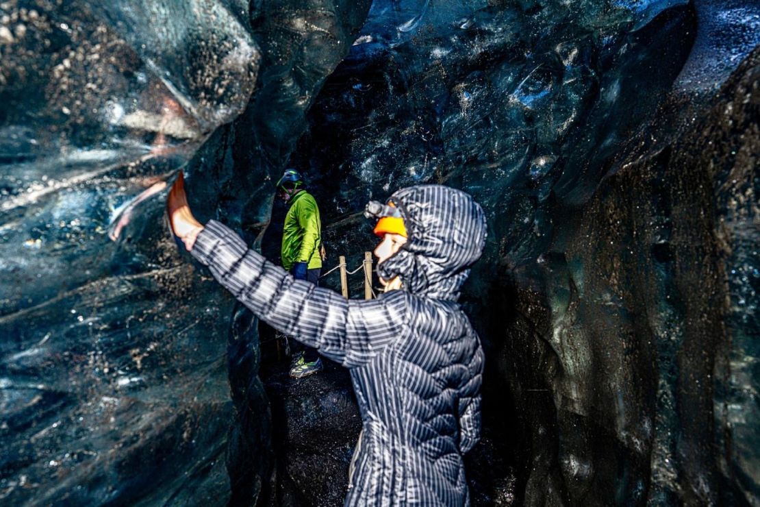 Wylde Stevens, 10, toured the Breiðamerkurjökull ice cave before its collapse.