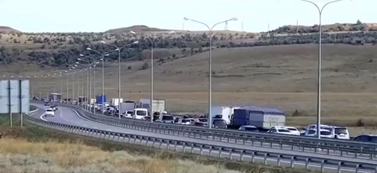 Video taken on August 10 shows traffic near Kerch, Crimea.