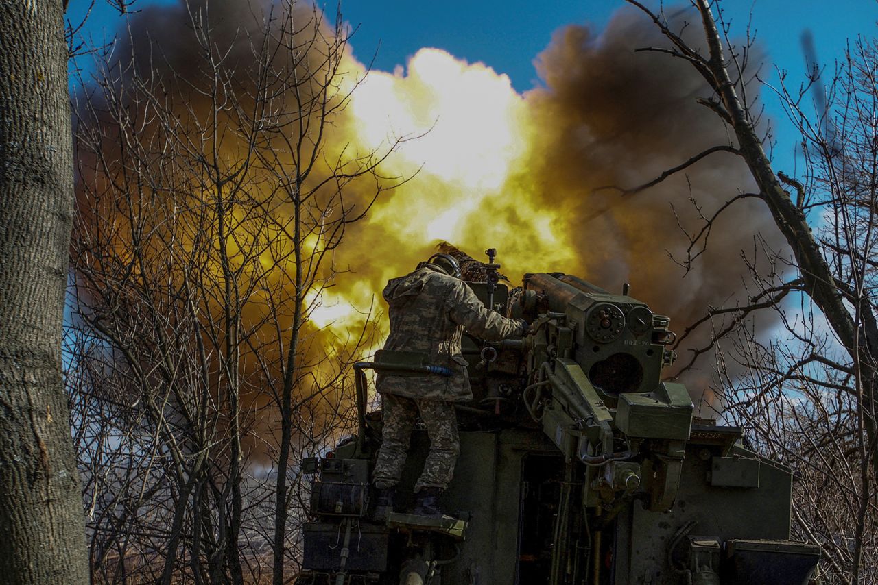 Ukrainian servicemen fire a 2S5 Giatsint-S self-propelled howitzer towards Russian troops outside the frontline town of?Bakhmut, in Donetsk region,  on March 5.