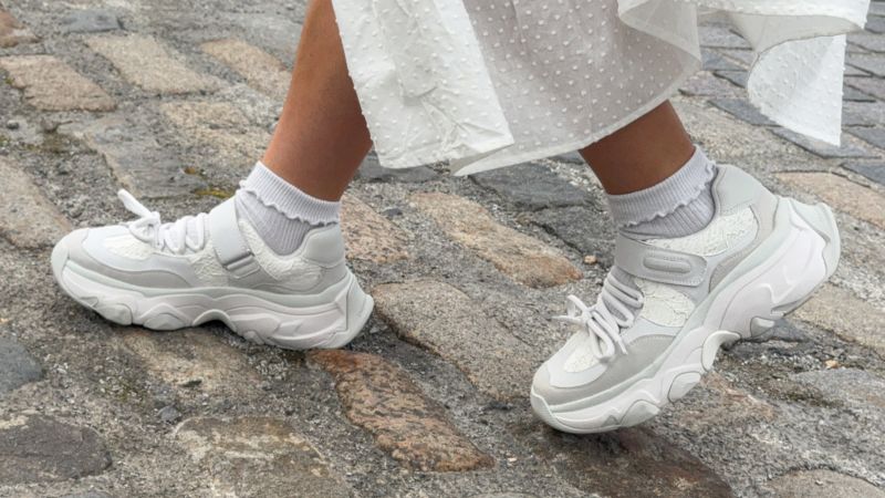 【WONDER WONDER】Apu Balletcore Flat Strap Leather Sneakers Ballet-Flats-1-320x180.jpg
