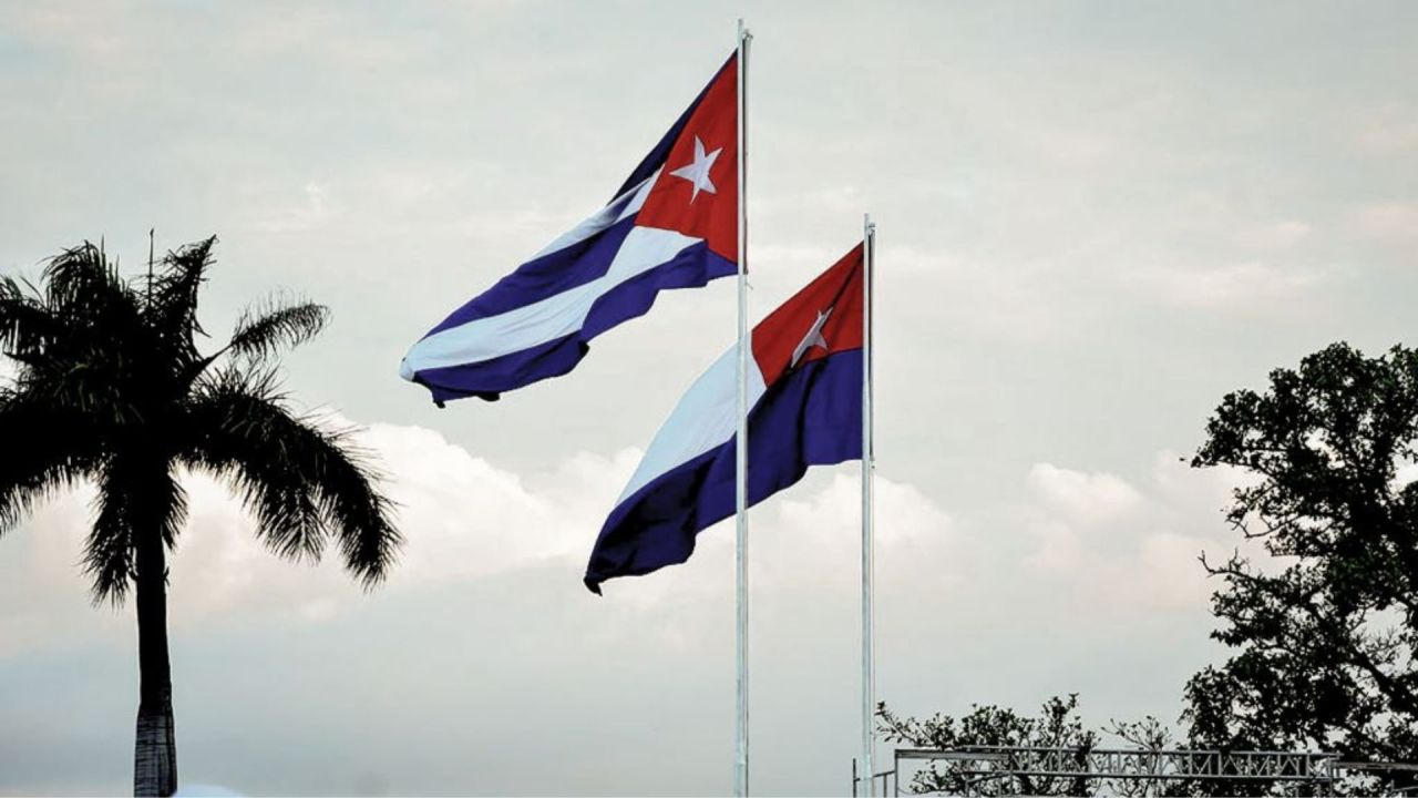 banderas-cuba.jpg