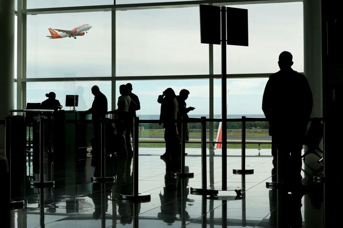 El aeropuerto de Barcelona gestionó la cifra récord de 55 millones de pasajeros en 2024.