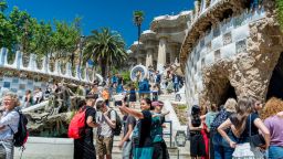 España atrajo a casi 100 millones de turistas en 2024.