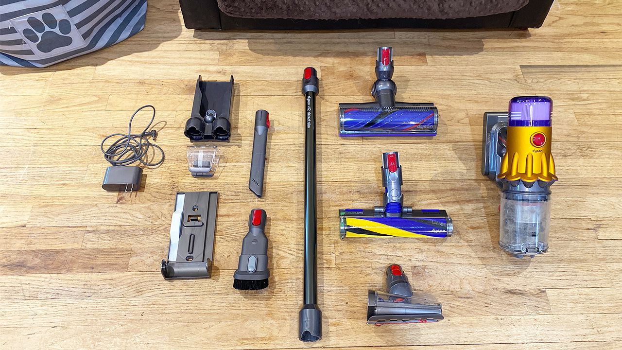 battle of the brands_dyson v12_inline 4_cnnu.jpg