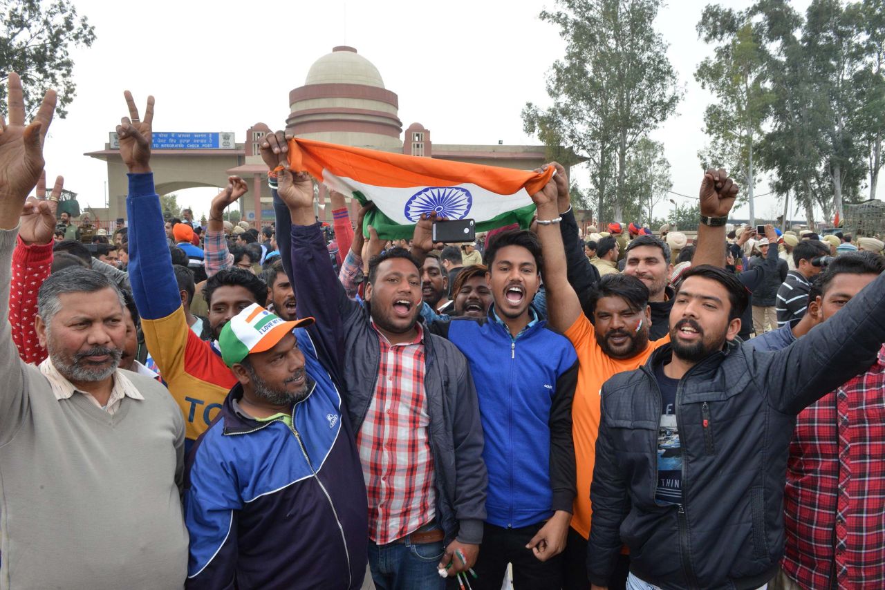 India-Pakistan: Latest news on Kashmir crisis | CNN