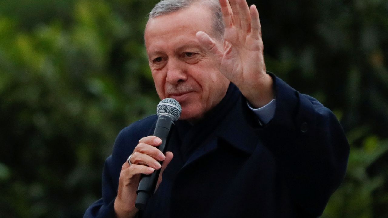 President Tayyip Erdogan addresses his supporters in Istanbul on May 28. 