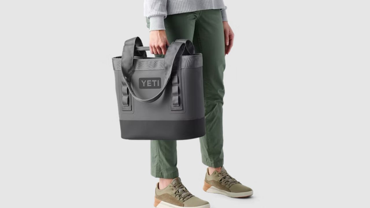 THE BEST BEACH BAGS 2022 - HOT LIST by The Asia Collective