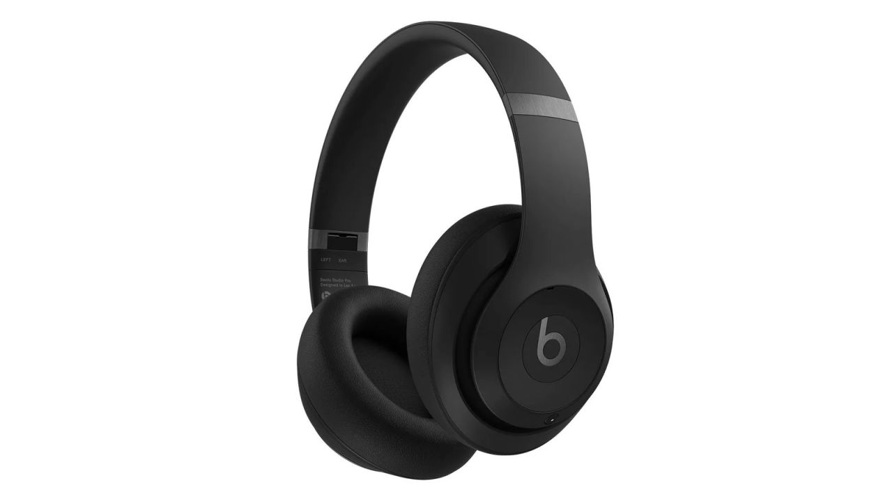 beats studio pro black cnnu.jpg