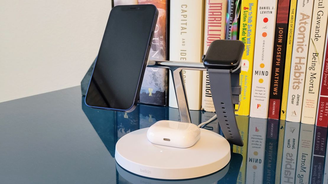 Link Wireless Charging Station For Apple iPhone Apple Watch & Airpods -  Great For Home, Office & Dorm - Make a Great Gift - Black