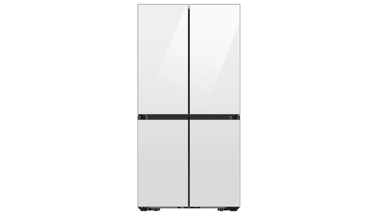 Bespoke 4-Door Flex? Refrigerator (29 cu. ft.) with Beverage Center? in White Glass – (with Customizable Door Panel Colors) .jpg