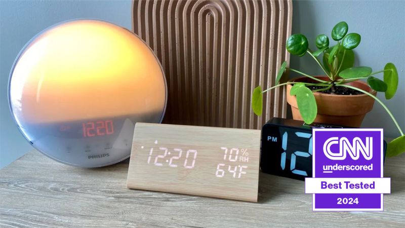 Wake up Light Night Light LED Sunrise Alarm Clock - China Clock and Night  Light price