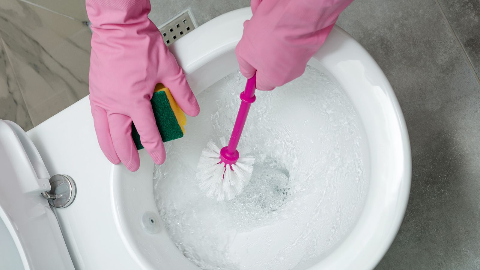 MR DIY - Quick and easy toilet bubble cleaner effective in
