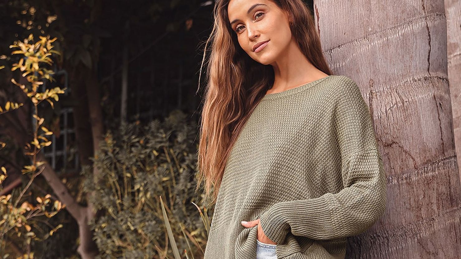 This Affordable Cashmere Sweater Now Comes in 15 Colors