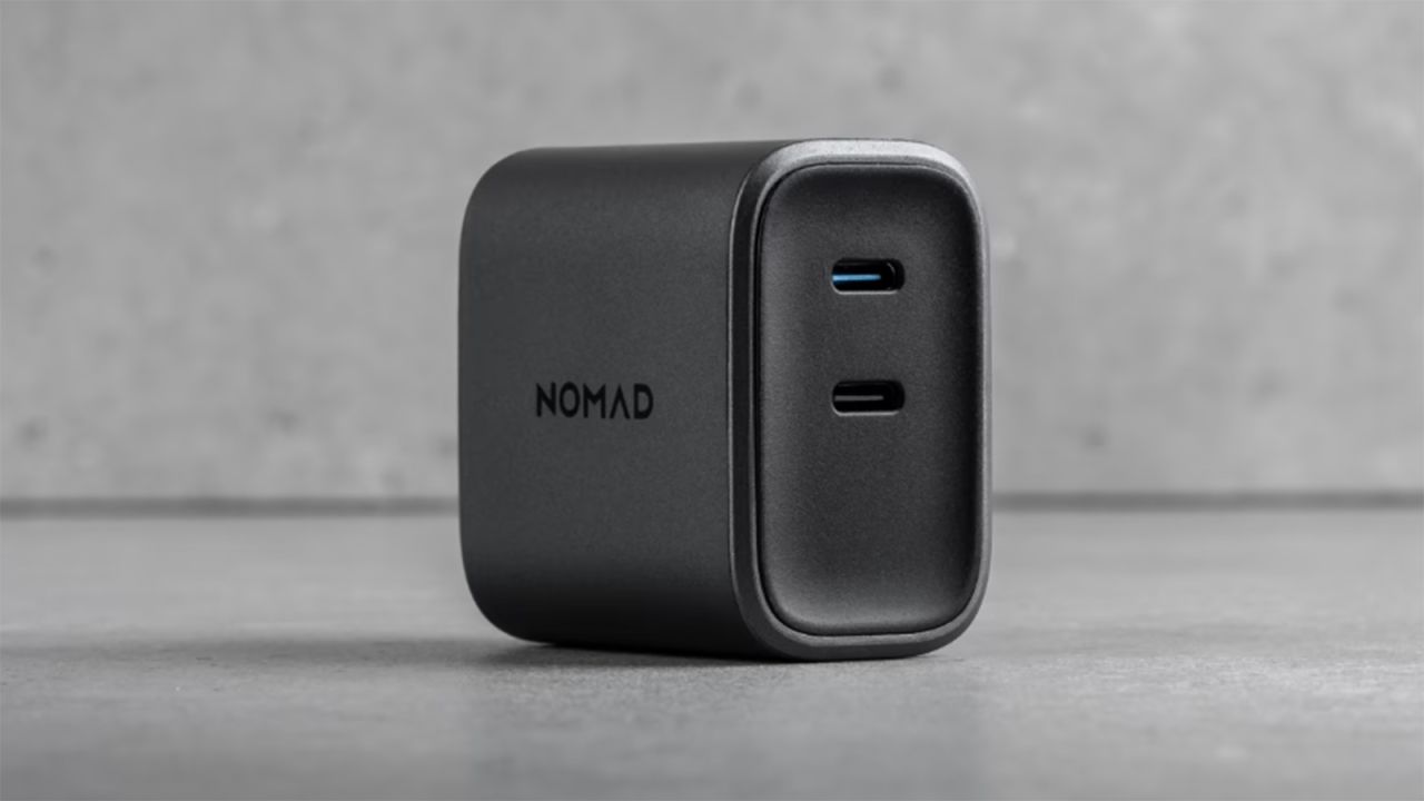 NOMAD 65W Power Adapter