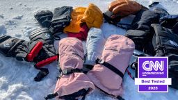 best-snowboard-mittens-lead-2025-cnnu.jpg