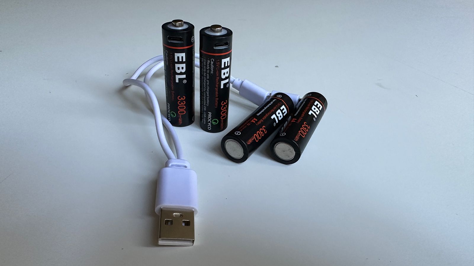 Batterie Rechargeable Li-ion Aa 1.5v + Piles Li-ion Aaa 1.5v, Avec