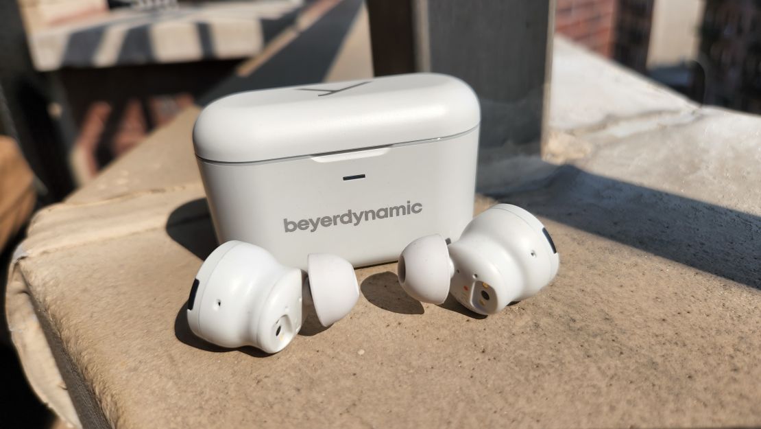 beyerdynamic free byrd 8