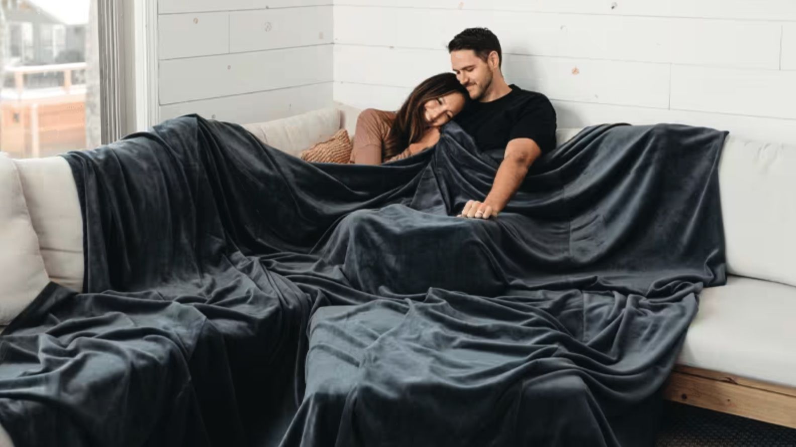 Big Blanket Co | Sateen Dream Sheets | Graphite | King