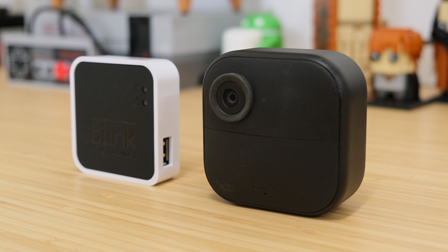 Blink 2-Camera System w/ Floodlight, Outdoor Cam & Sync Module 2